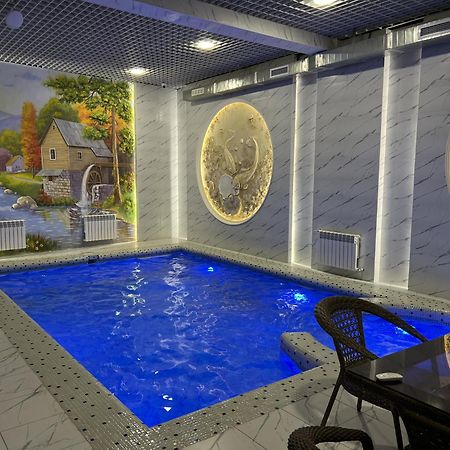 Grand Karavan Hotel Tasjkent Buitenkant foto